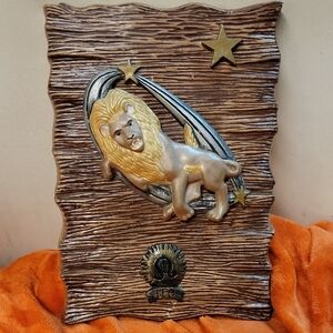 Leo Zodiac Wall Plaque with Lion Design
